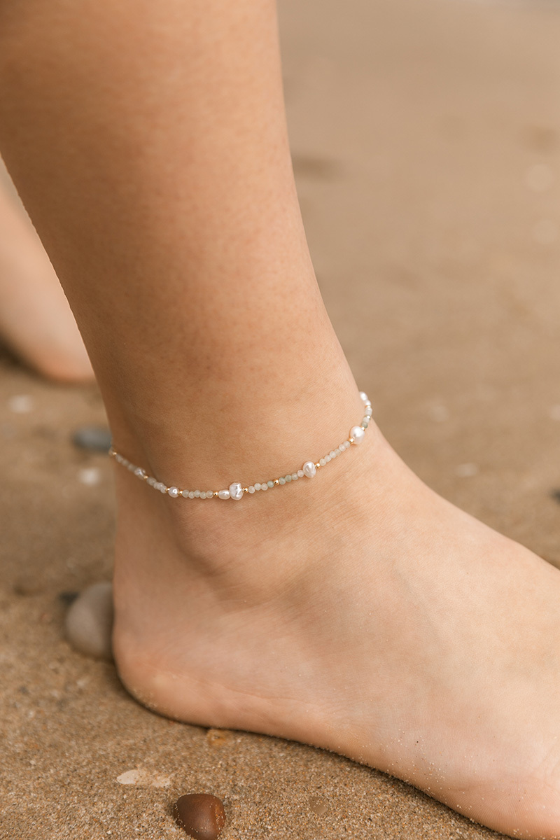 closeup anklet