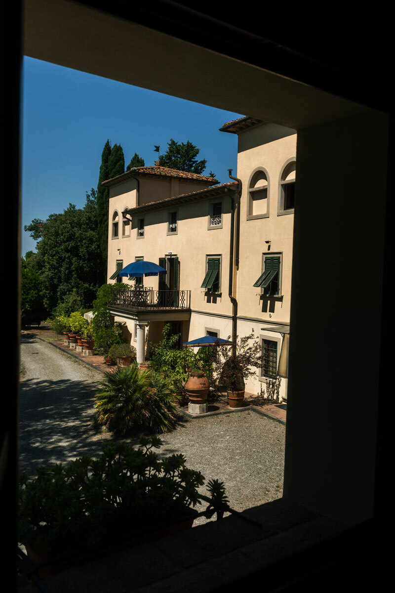 tuscan oldhouse