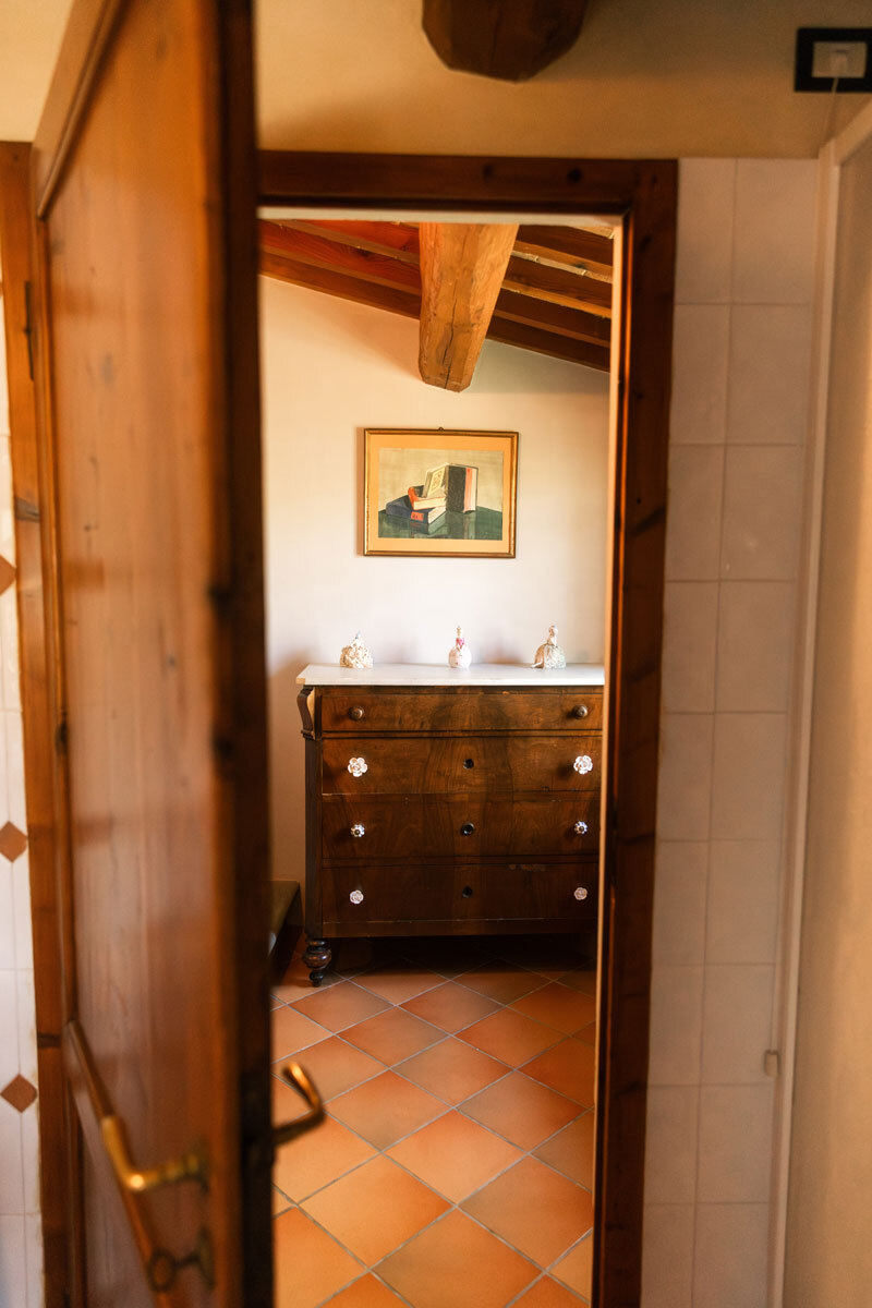 interior, vintage shelf